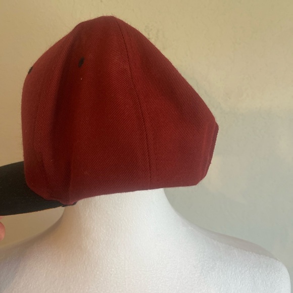 Red And Black Mitchell and Ness Cleveland Cavilers SnapBack Hat - Athleisure - Picture 2 of 9